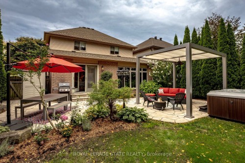 667 Sandcherry Drive, Burlington, ON 