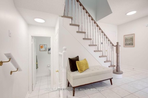 5386 Landsborough Avenue, Mississauga, ON 