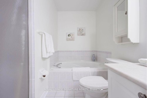5386 Landsborough Avenue, Mississauga, ON 