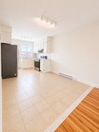 9235 Av. du Parc Montréal (Ahuntsic-Cartierville), QC H2N 2A2