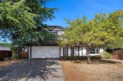 1634 Tasco Close Saanich, BC V8N 5P2