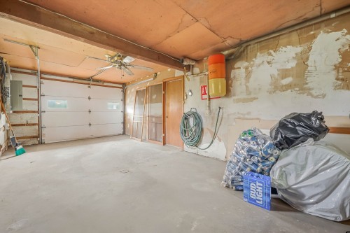 Garage - 108 Rue Des Érables, Courcelles/Saint-Évariste, QC 