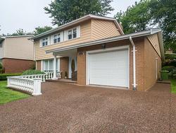 11 Birkdale Crescent Halifax, NS B3M 1H4