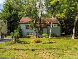 26 Village Crescent  Bedford, NS B4A 1J2
