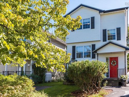 20 Bald Eagle Place  Halifax, NS B3N 3H5