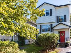 20 Bald Eagle Place Halifax, NS B3N 3H5
