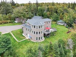 9055 Cavendish Road  Bay View, PE C1A 7K4