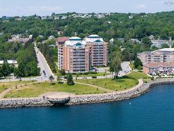 802 89 Waterfront Drive Bedford, NS B4A 4K4