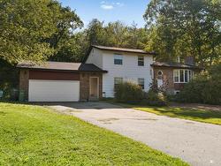183 Tantallon Crescent Upper Tantallon, NS B3Z 1C7