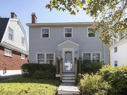 6446 Edinburgh Street Halifax, NS B3L 1W5
