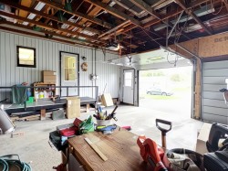 Garage - 