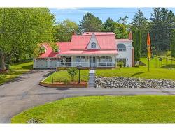 504 Gondola Point RD Quispamsis, NB E2E 1E4