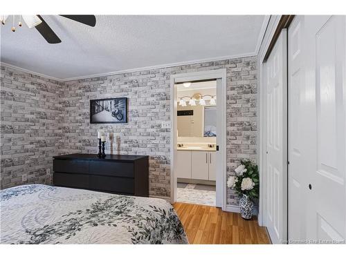 636 Barclay Loop, Fredericton, NB 