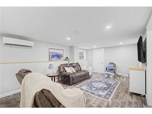 51 Upton St, Minto, NB 