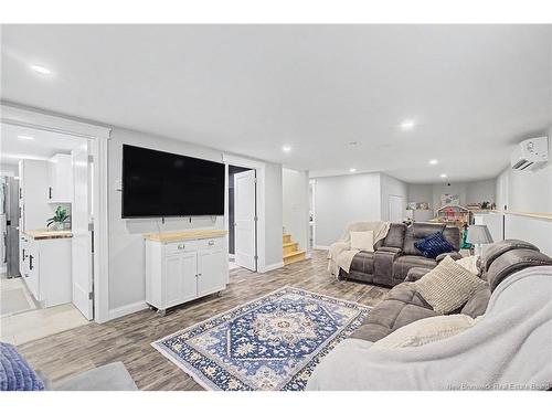 51 Upton St, Minto, NB 