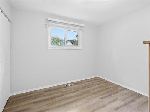 222 Harold Ave, Winnipeg, MB 
