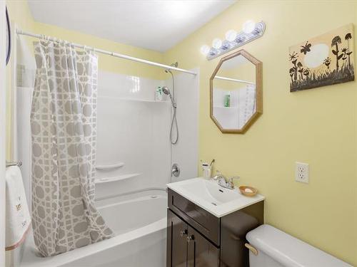 222 Harold Ave, Winnipeg, MB 