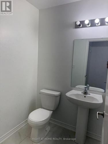 40 MILSON CRESCENT , Essa, Ontario L3W 0E1 5