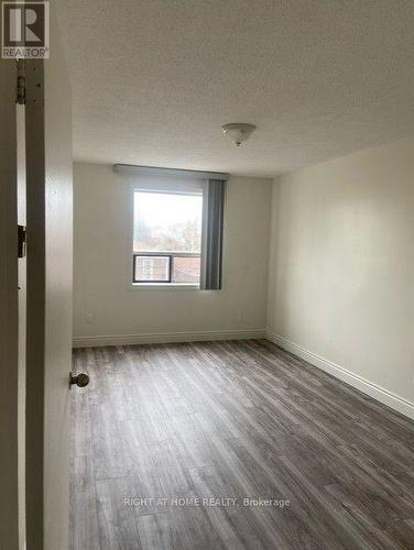 UNIT B - 3358 LAKE SHORE BOULEVARD W , Toronto, Ontario L8M 1M9 5