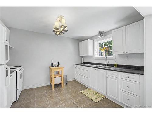 166 Brookside Dr, Fredericton, NB 