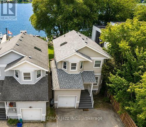 1236 BAYVIEW STREET  Pickering (Bay Ridges), ON L1W 1E6