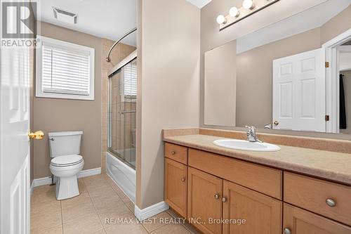 72 Etherington Crescent, Hamilton, ON 