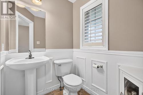 72 Etherington Crescent, Hamilton, ON 