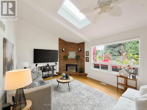 1236 Thorpe Road, Burlington, ON 