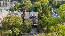 93 HILLVIEW ROAD Aurora, ON L4G 2M6