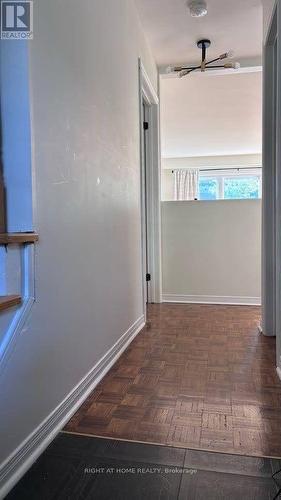 584 Forestwood Crescent, Burlington, ON 