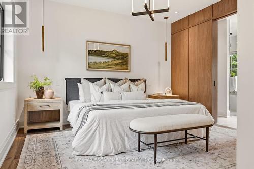 727 King Road, Burlington, ON 