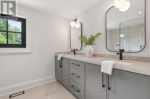 727 King Road, Burlington, ON 