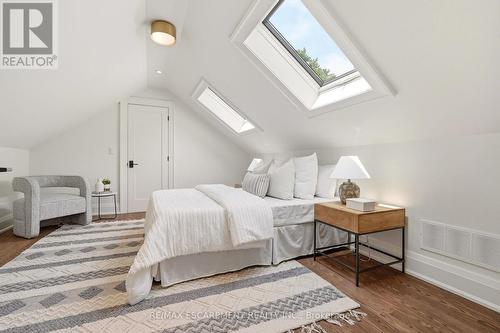 727 King Road, Burlington, ON 