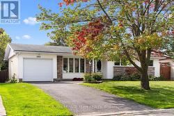 1844 GREENACRE CRESCENT Ottawa, ON K1J 6S8