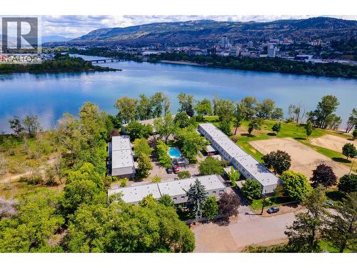 249 Kitchener Crescent Unit# 5  Kamloops, BC V2B 1B9