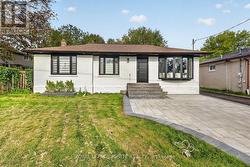 103 BAKER STREET Whitchurch-Stouffville, ON L4A 4X9