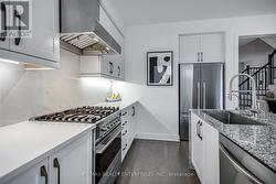 2497 LITTLEFIELD CRESCENT Oakville, ON L6M 5L9