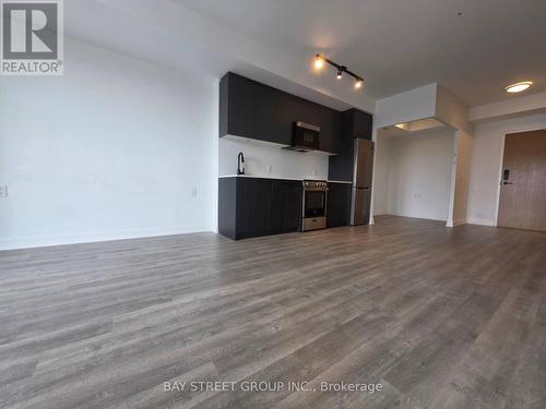 801 - 2369 DANFORTH AVENUE , Toronto, Ontario M4C 0B1 4