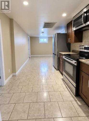BSMT - 51 MOULD AVENUE , Toronto, Ontario M6N 3Z8 2