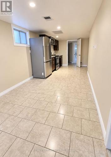 BSMT - 51 MOULD AVENUE , Toronto, Ontario M6N 3Z8 4