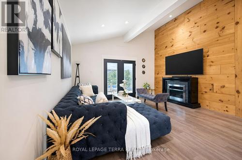 1571 Lewisham Drive, Mississauga, ON 