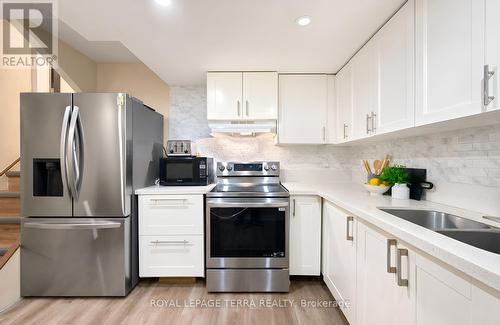 1571 Lewisham Drive, Mississauga, ON 