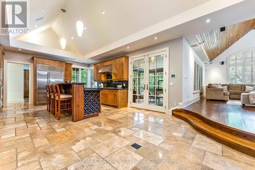 2209 Pineneedle Row, Mississauga, ON 