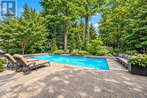 2209 Pineneedle Row, Mississauga, ON 