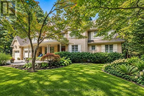 2209 Pineneedle Row, Mississauga, ON 