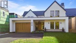 584 FOURTH LINE Oakville, ON L6L 5A7