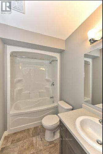 49 WESTLAKE DRIVE , St. Thomas, Ontario N5P 4K3 5