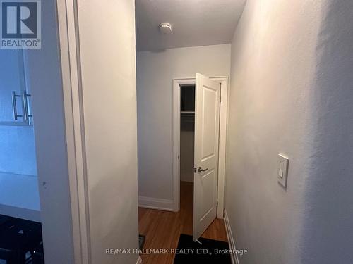 9 - 595 ST CLAIR AVENUE W , Toronto, Ontario M6C 1A3 4