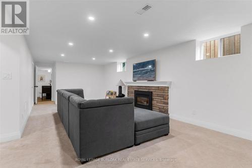 2241 Joyce Street, Burlington, ON 