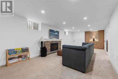 2241 Joyce Street, Burlington, ON 